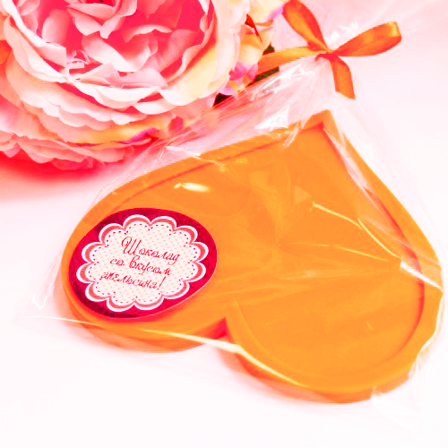 Сердце из шоколада с апельсиновым вкусом 70 г Сердце из шоколада с апельсиновым вкусом 70 г